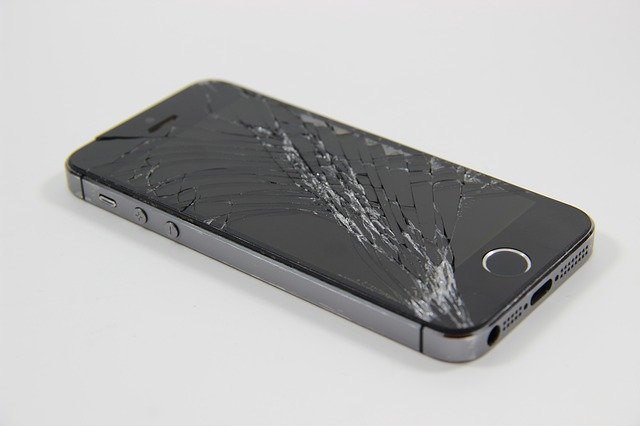 אצל מי לתקן את האייפון שנשבר לי?